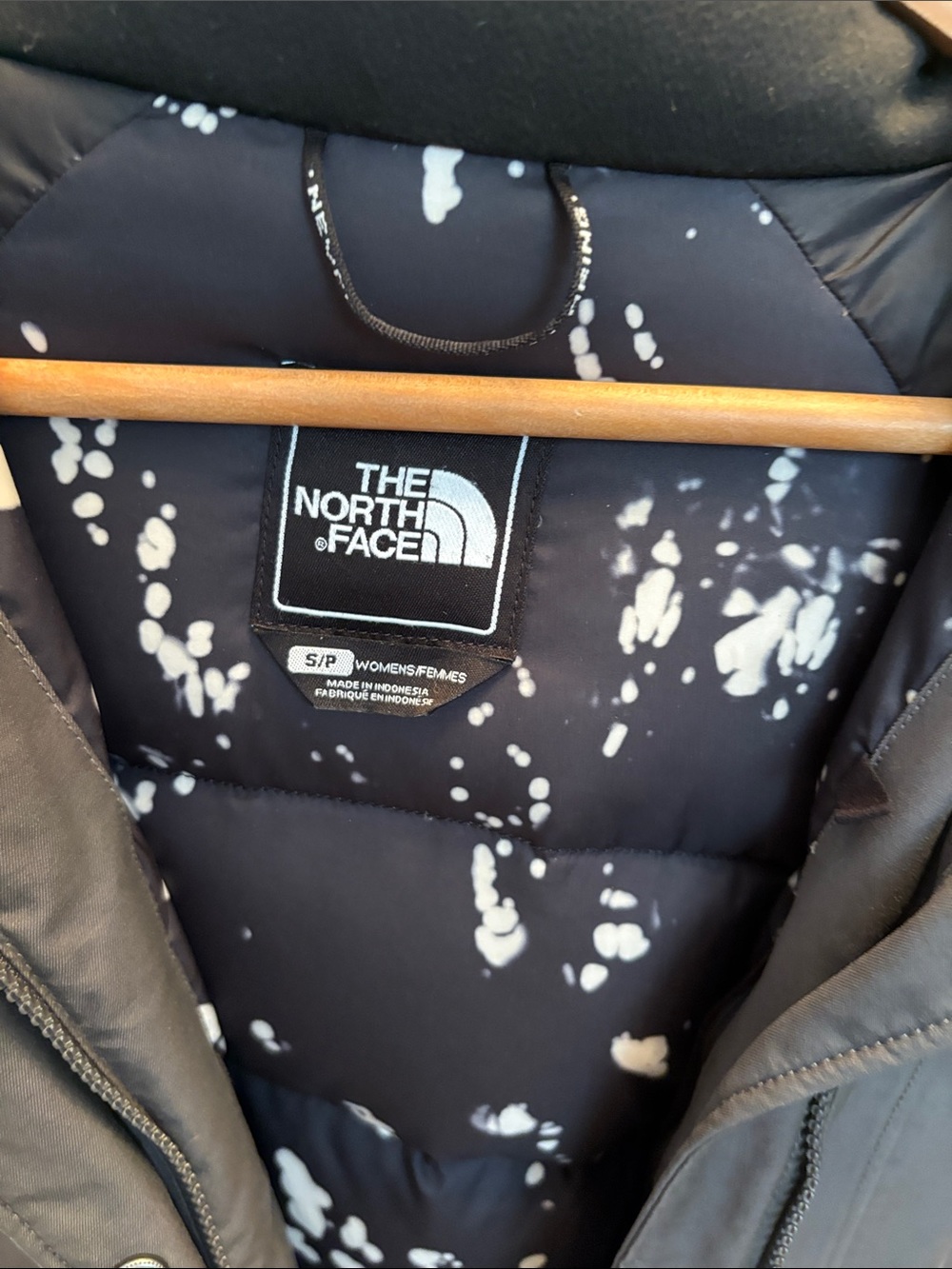 The North Face Women's Black Arctic Parka